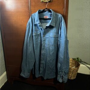 Men’s Wrangler Denim Button Down